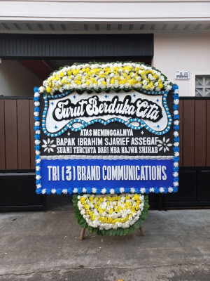 Papan Bunga Duka di Watukumpul